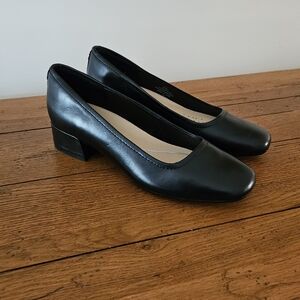 Easy Spirit Black Women's Heels